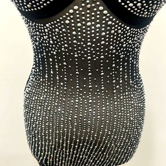 RHINESTONE JUMPSUIT, SIZE EXTRA SMALL/SMALL, NWOT,ADJUSTABLE STRAPS - Picture 4 of 8